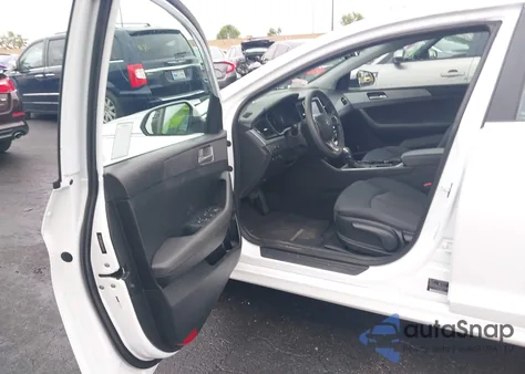 2018 Hyundai Sonata Se из США, поврежденный, VIN 5NPE24AF8JH693284